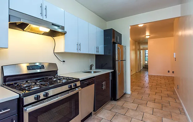 300 Jefferson Street - Photo 0