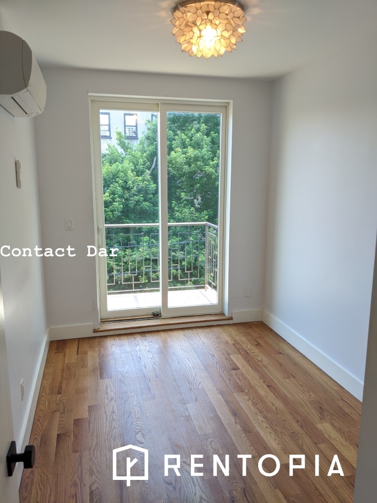 868 Lafayette Avenue - Photo 1