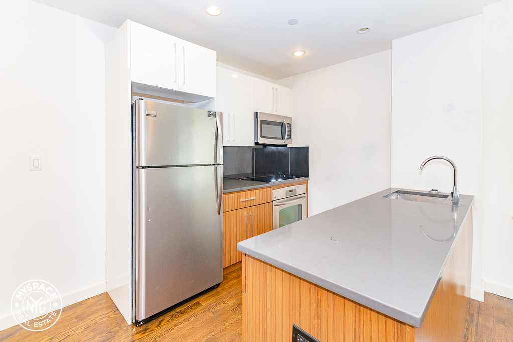 1209 Dekalb Avenue - Photo 8