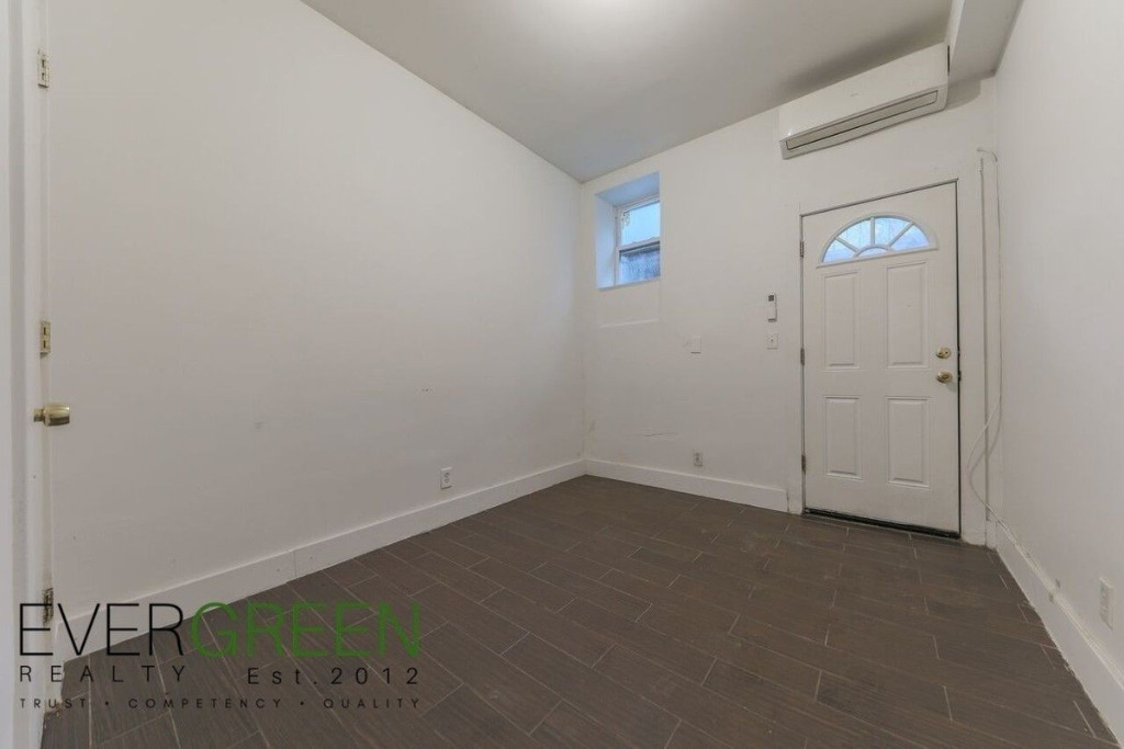 735 Rogers ave - Photo 4