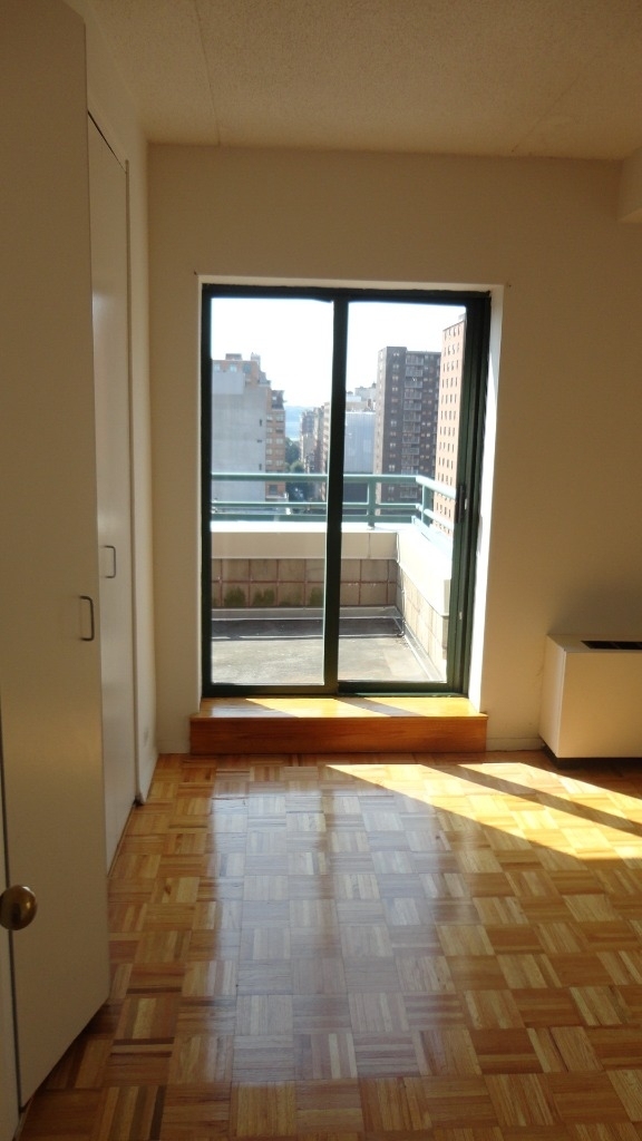 West 90  Street  - Photo 2