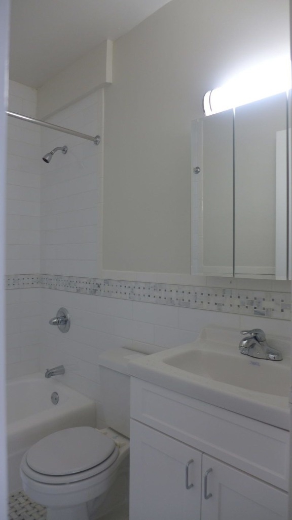 225 East 85th Street - Photo 2