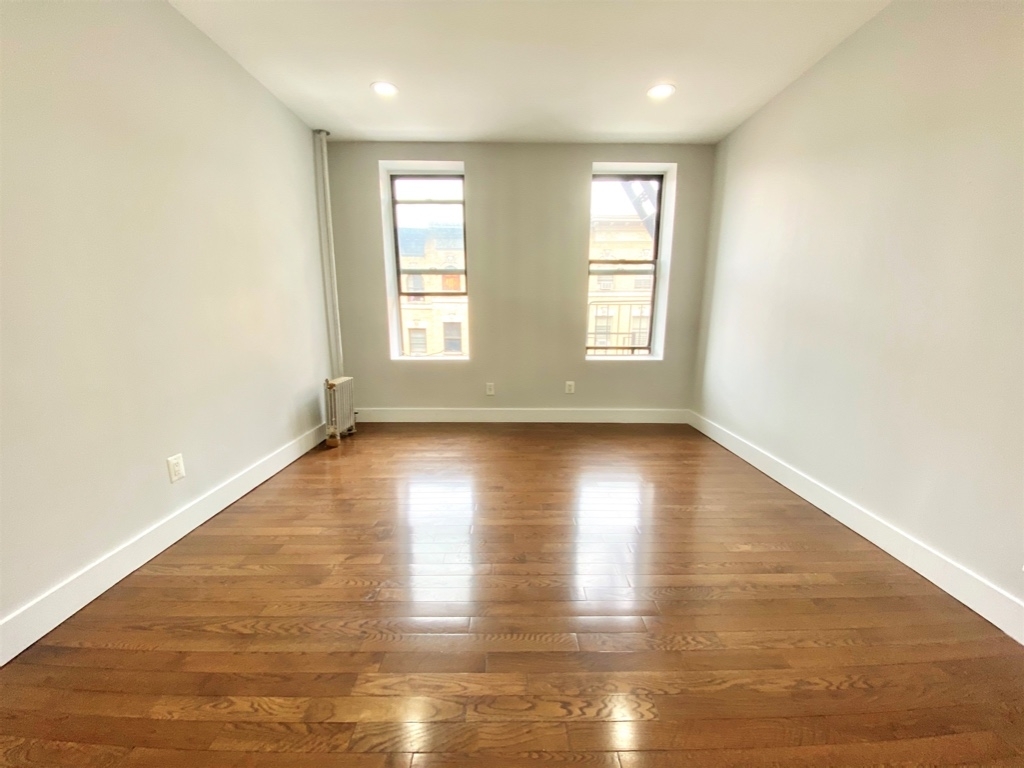 532 W 159th Street - Photo 2