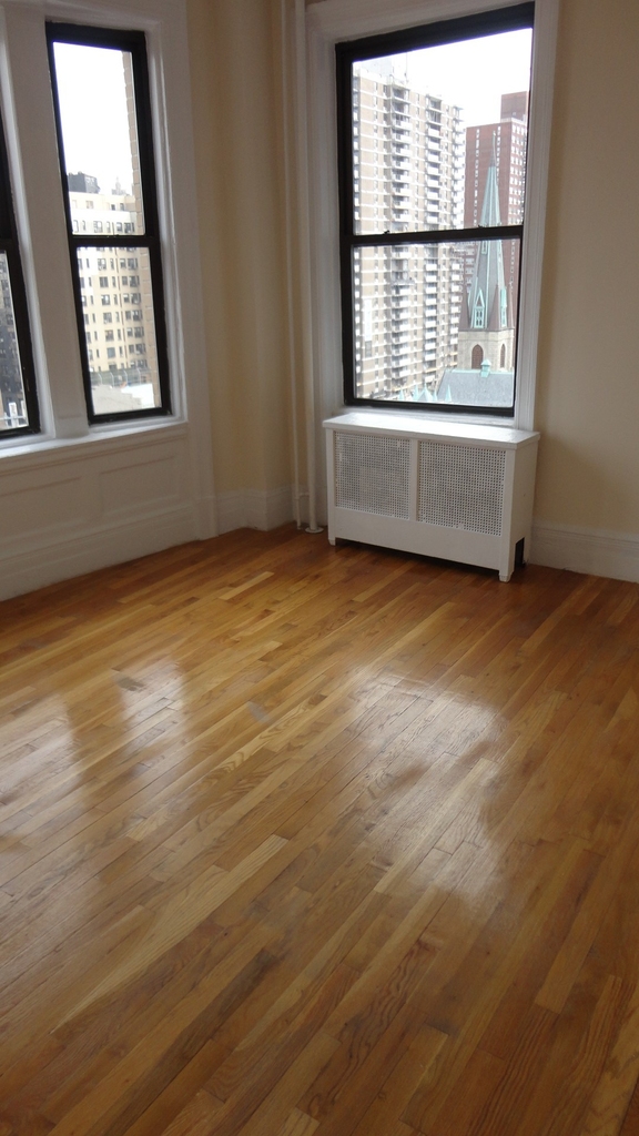 West 97 St - Photo 1
