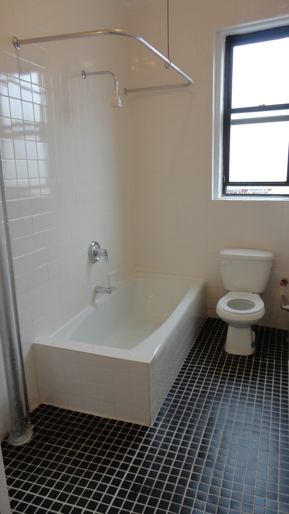 West 97 St - Photo 3