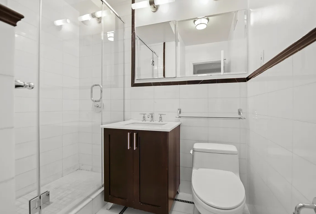 West 68  St  - Photo 7