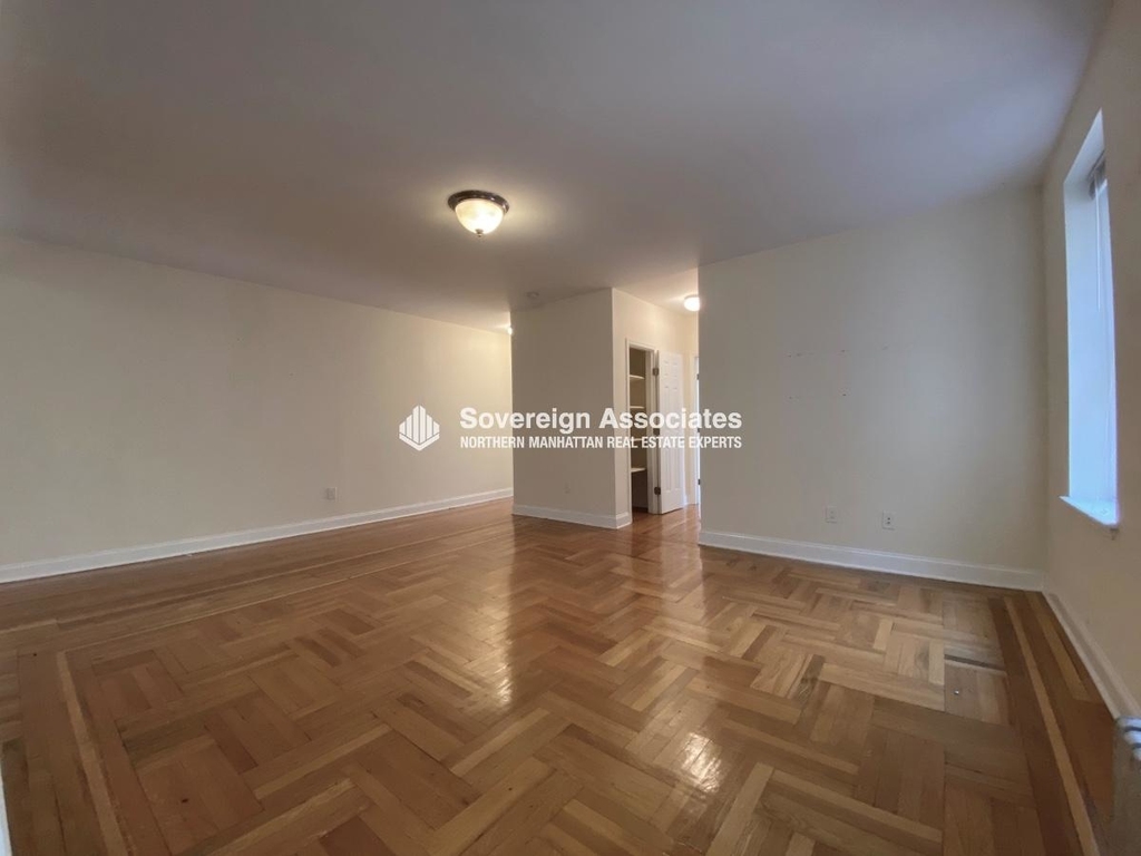 105 Pinehurst Avenue - Photo 2