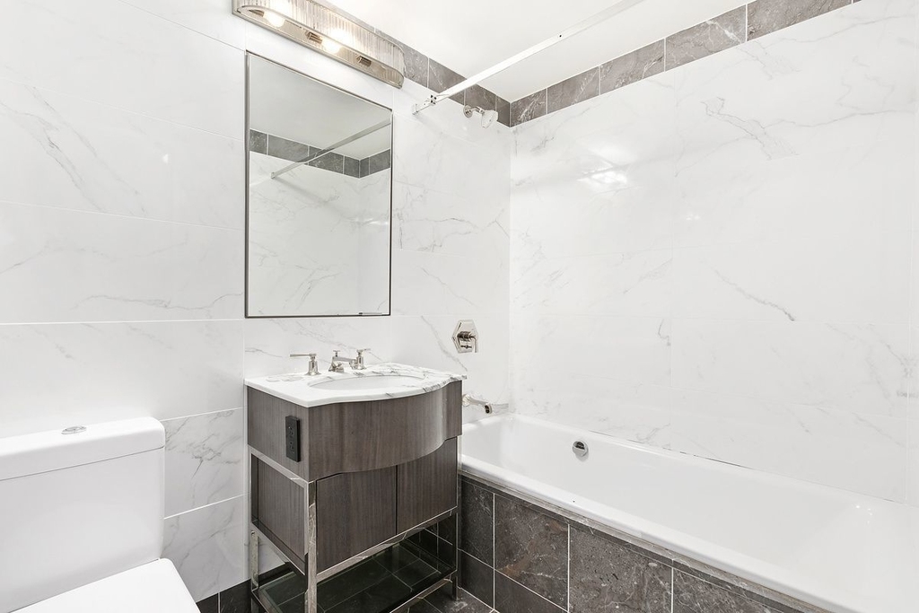 West 84  Street  - Photo 5