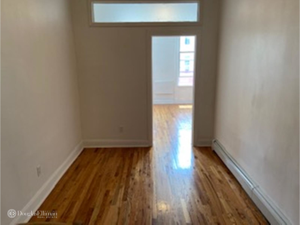 6409 Myrtle Avenue - Photo 3