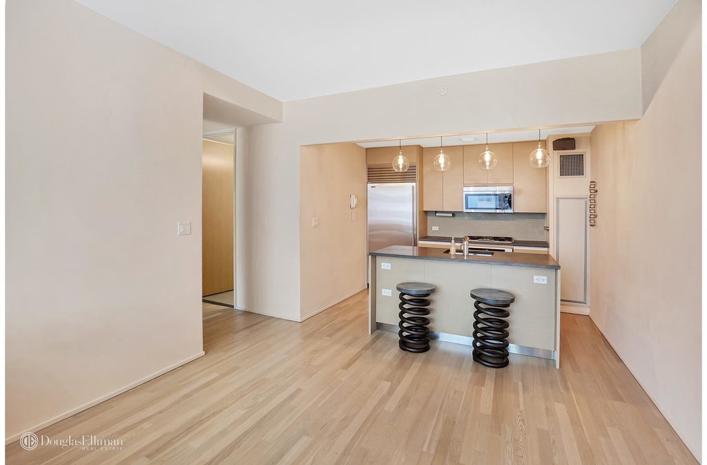 110 Third Avenue - Photo 5