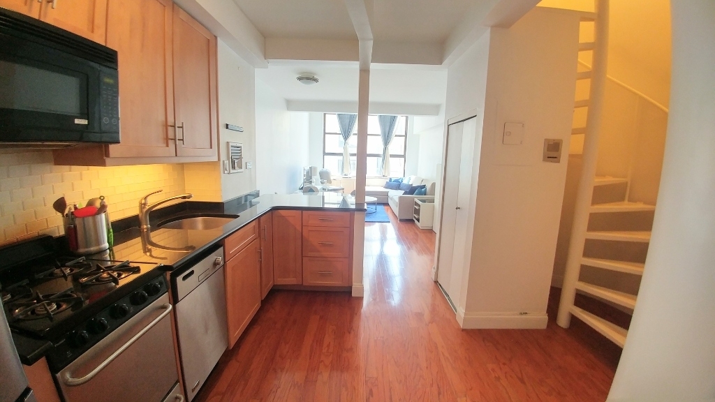 350 East 62nd Street - Photo 1