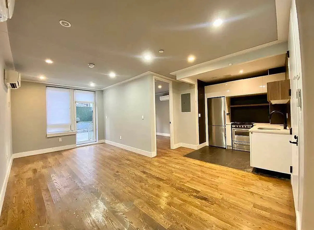 62 East 21st Street - Photo 5