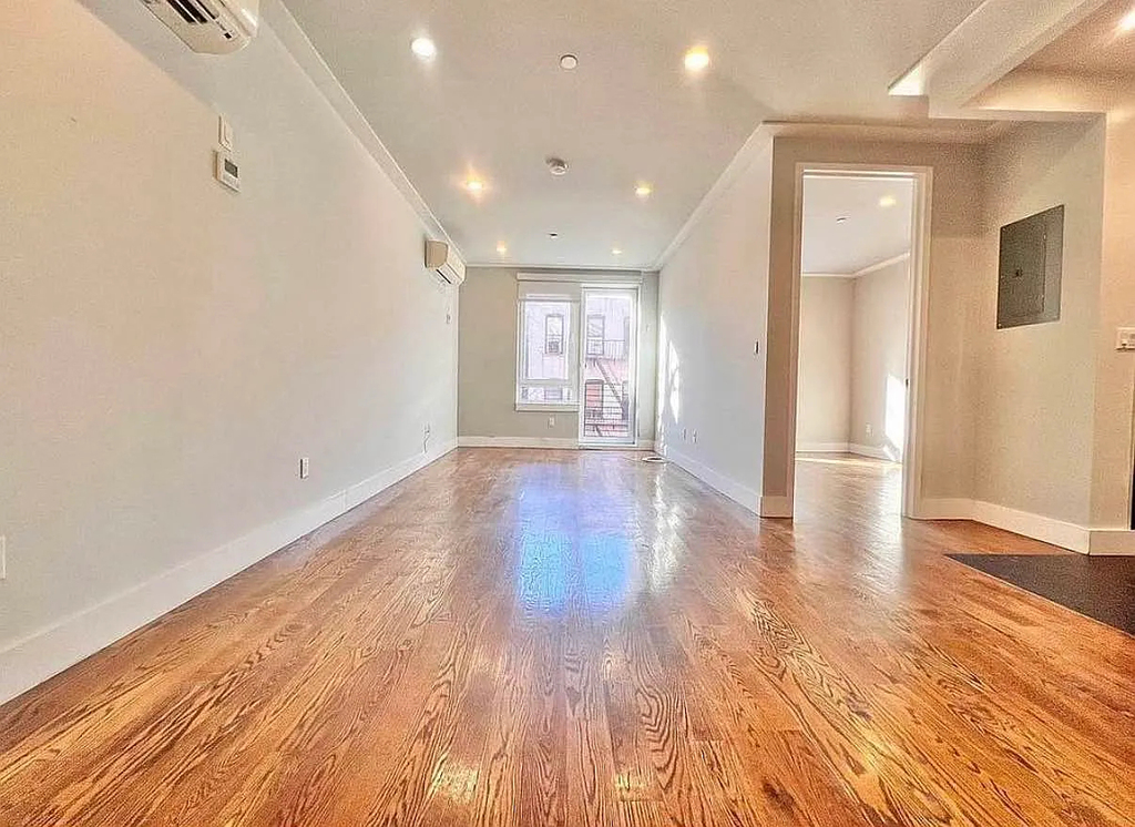 62 East 21st Street - Photo 8