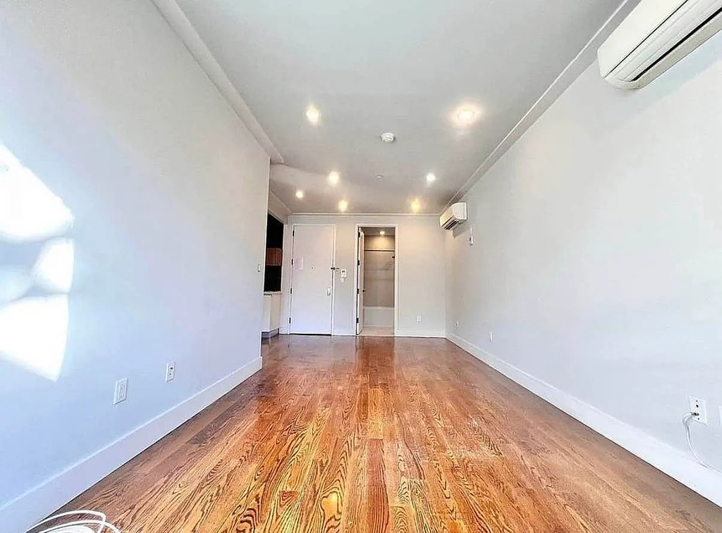 62 East 21st Street - Photo 3