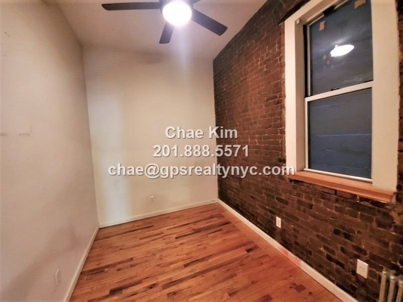 523 East 12th Street - Photo 3