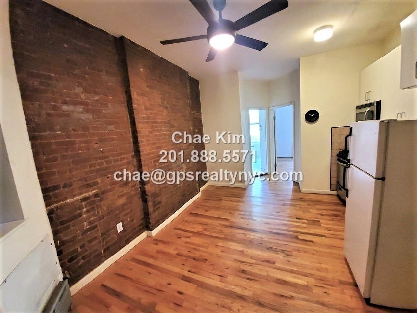 523 East 12th Street - Photo 0