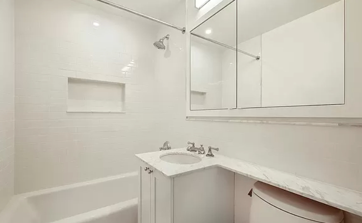 West  83 Street  - Photo 5
