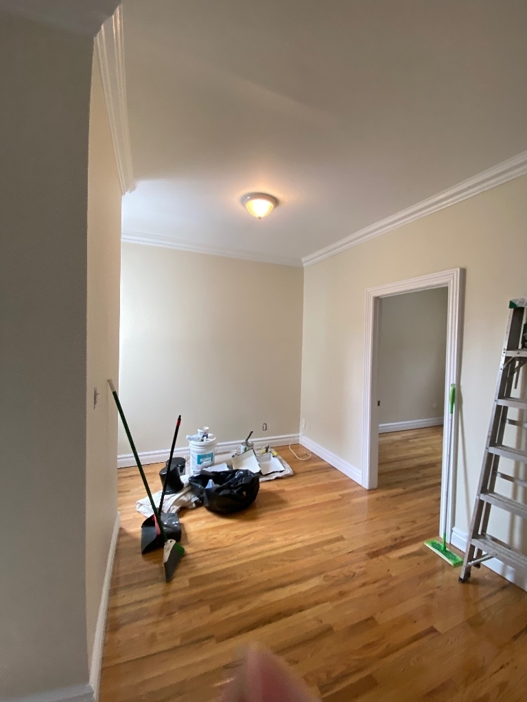 135 Perry Street  - Photo 6