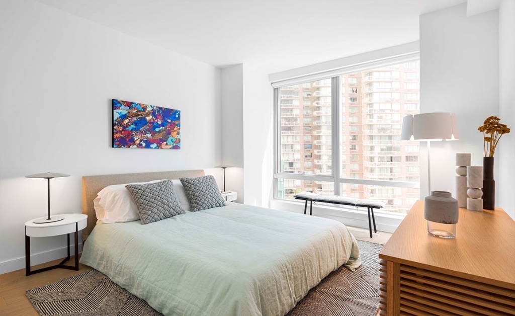 225 East 39th Street - Photo 4