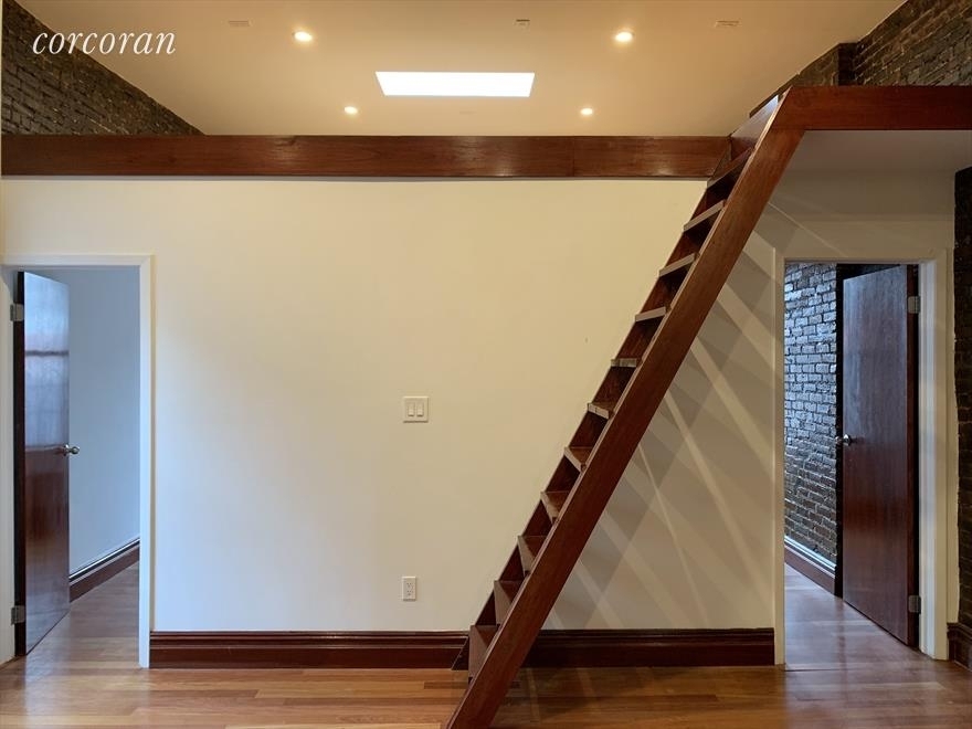 1261 Park Avenue - Photo 3