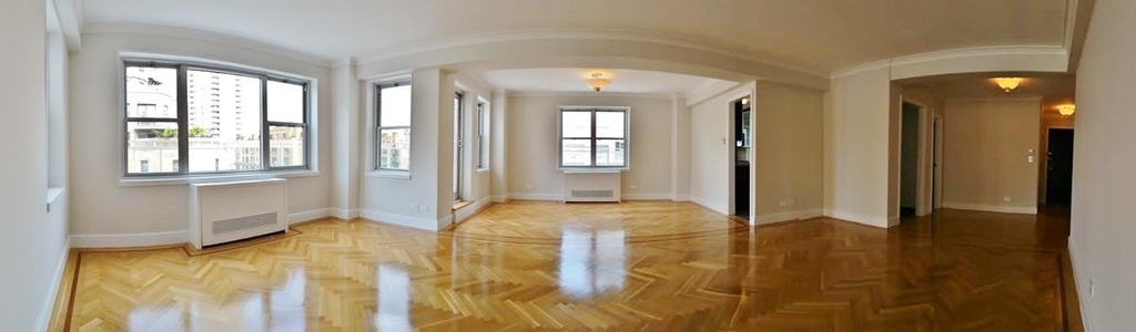 165 East 66th Street - Photo 2