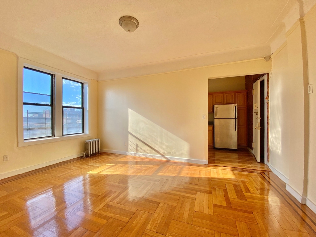 1497 Carroll Street - Photo 0