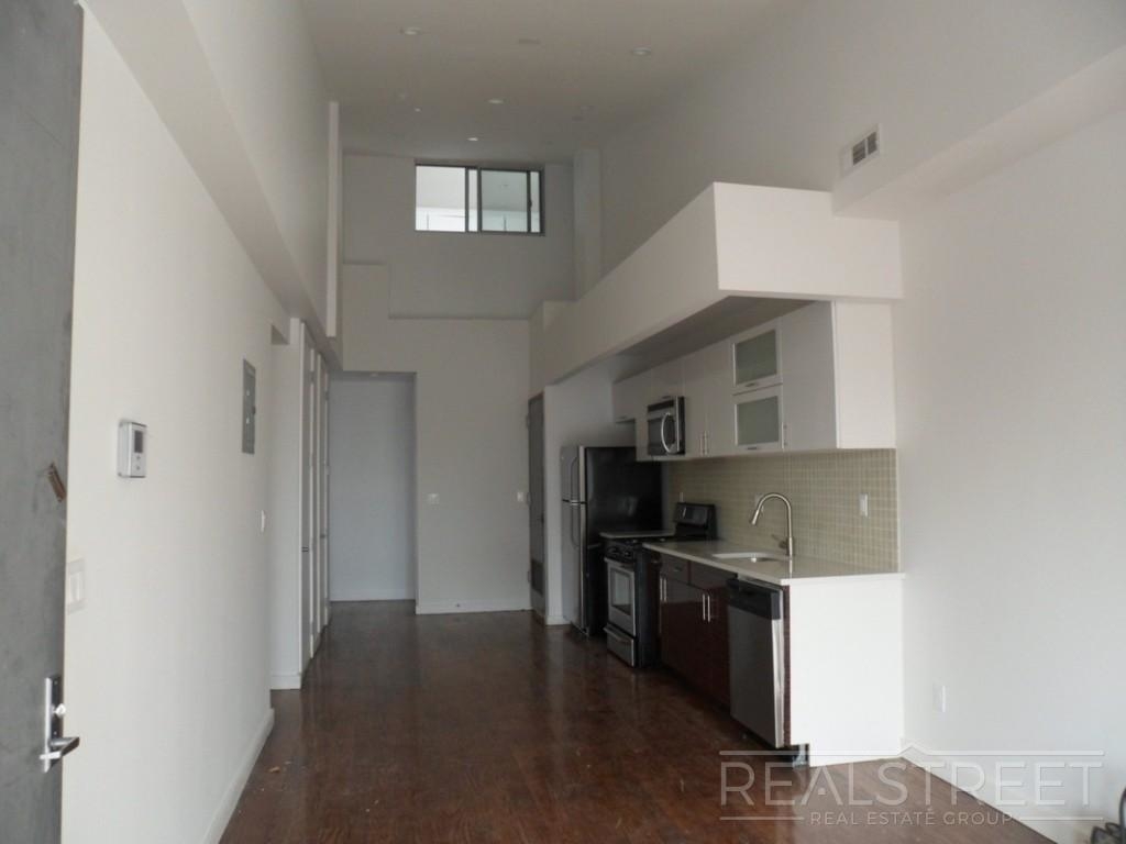 421 Pulaski Street - Photo 3