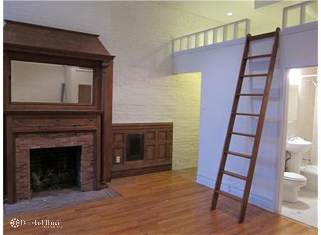 67 West 89th St - Photo 1