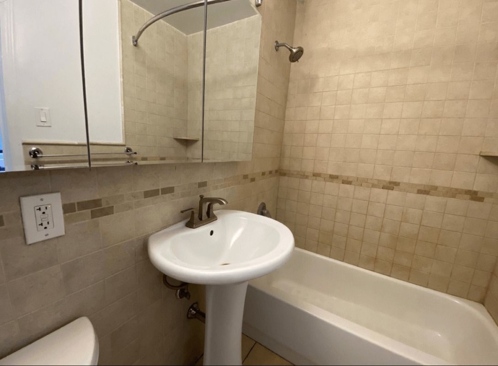 301 East 47th Street - Photo 5