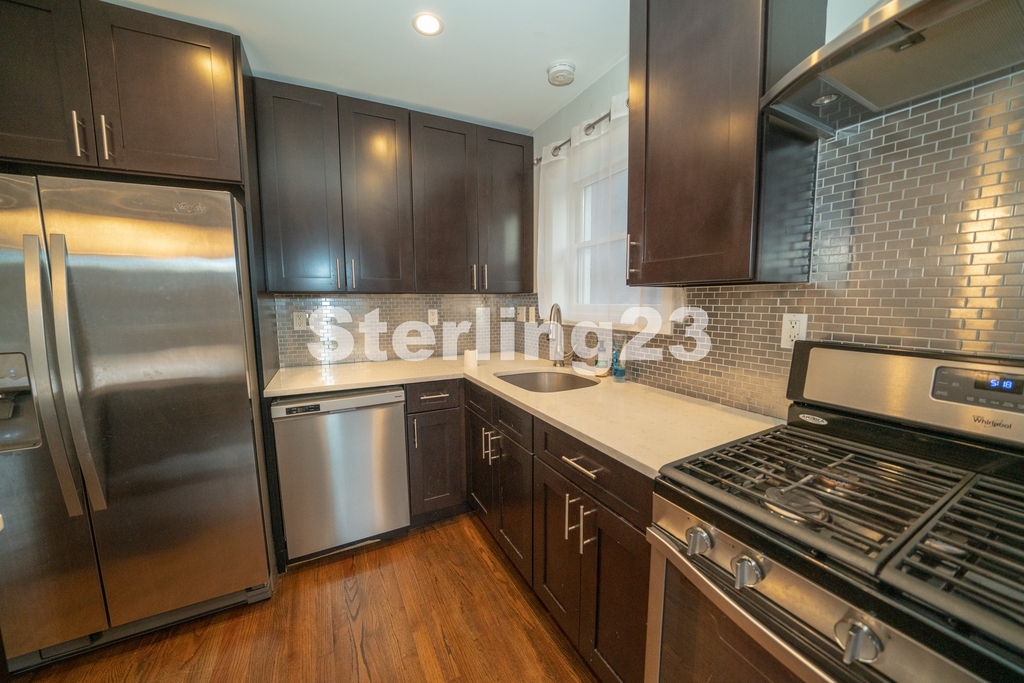 25-61 46th Street - Photo 4