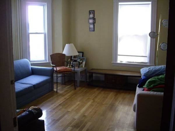 54 Beacon St. - Photo 0