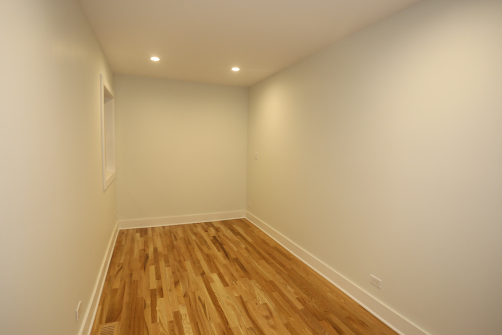 1637 Clybourn - Photo 12