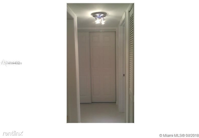 180 Ne 12th Ave - Photo 12