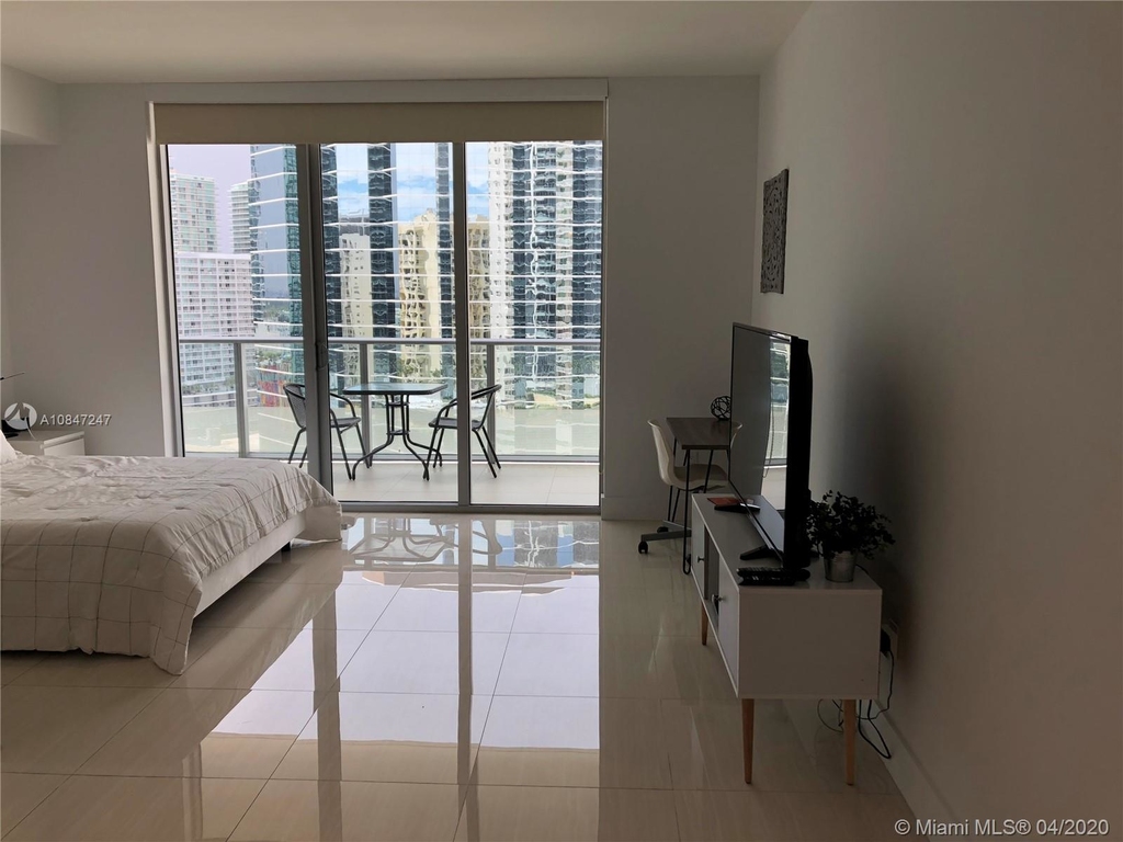 1300 Brickell Bay Dr - Photo 2