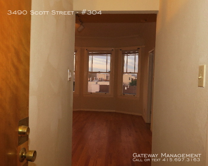 3490 Scott Street - Photo 5