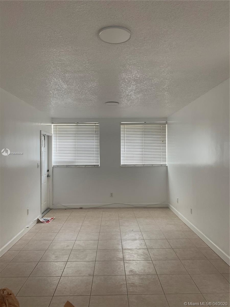 1025 Sw 7th Ave - Photo 18