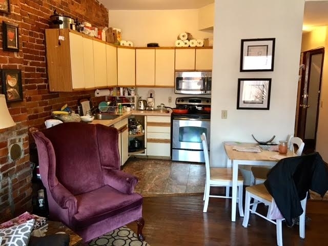 64 Hemenway St. - Photo 4