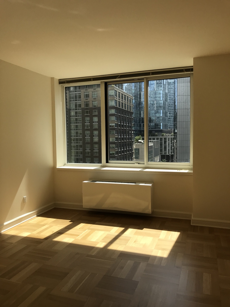 400 West 63rd Street - Photo 6