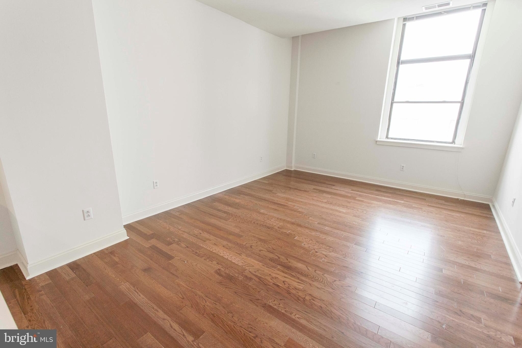 1300 Chestnut Street - Photo 15