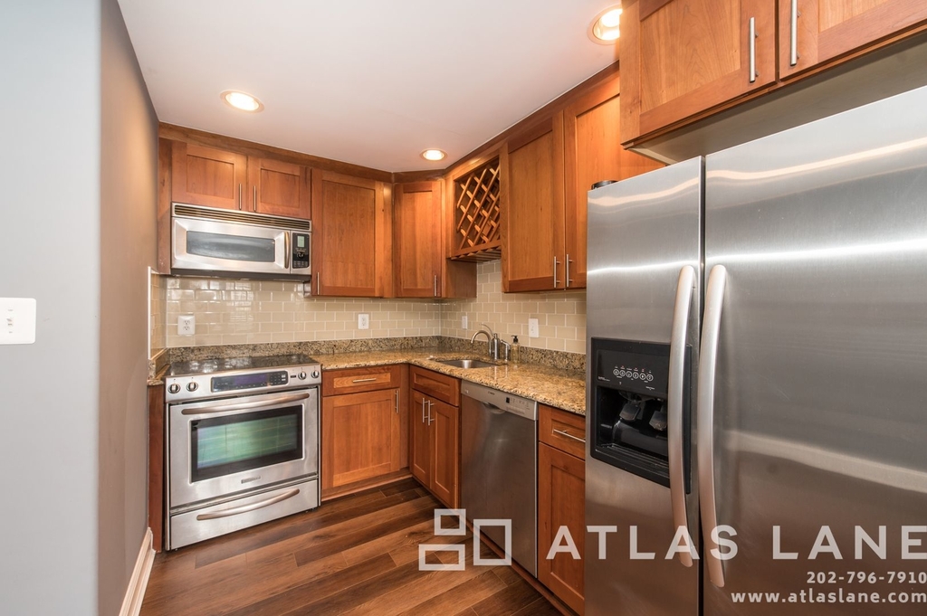 1354 Euclid St Nw - Photo 4