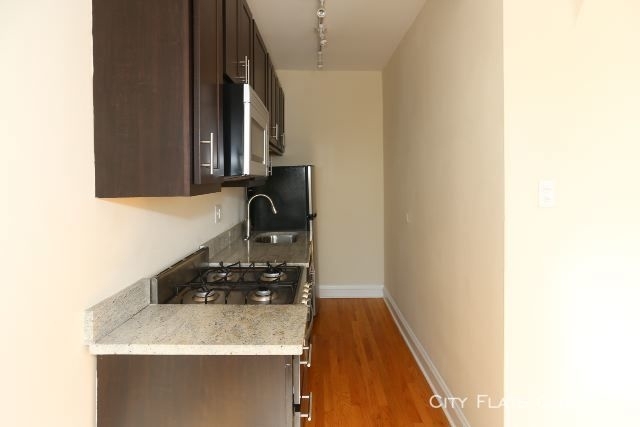 4614 N. Paulina - Photo 1