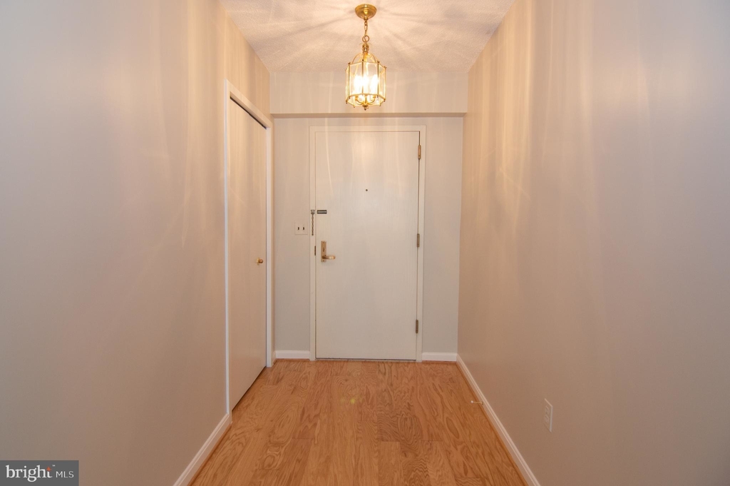 1300 Crystal Drive - Photo 5