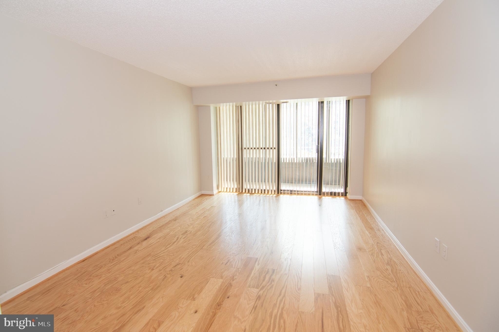 1300 Crystal Drive - Photo 70