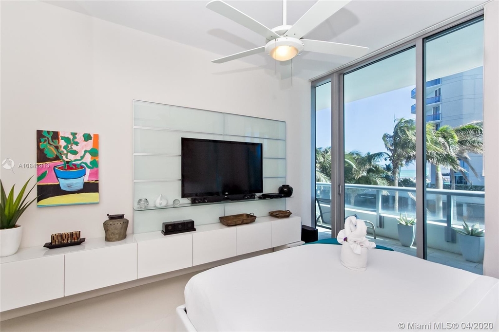 6799 Collins Ave - Photo 19