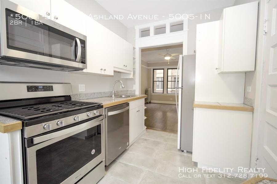 *5001-5009 N. Ashland Avenue - Photo 1