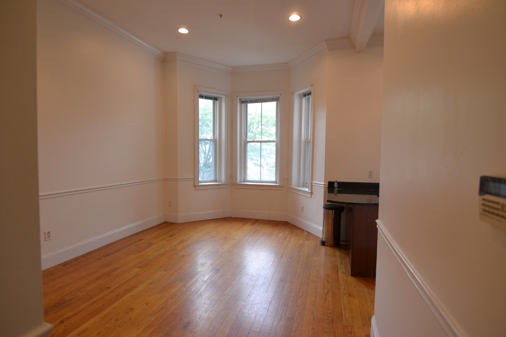 1611 Tremont St. - Photo 1