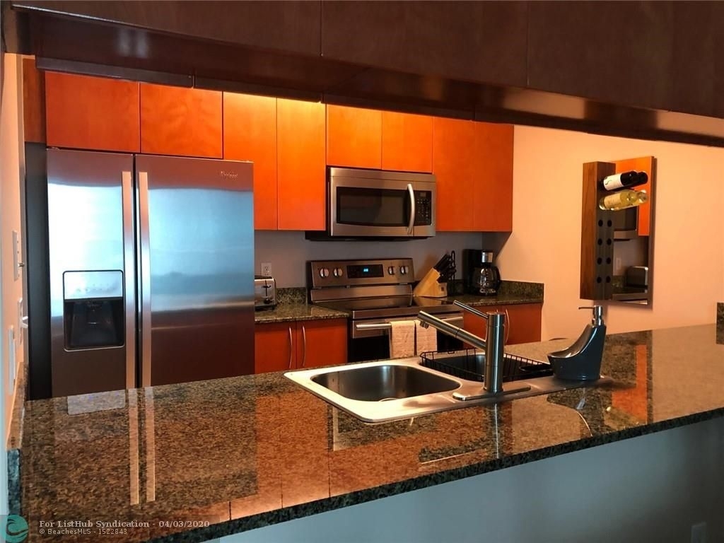 1200 Brickell Bay Dr - Photo 3