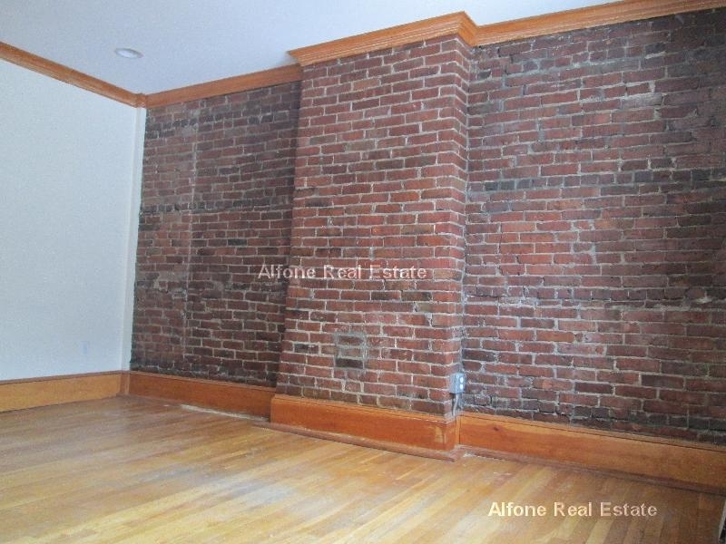 1170 Massachusetts Ave. - Photo 3