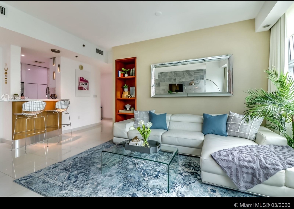 1395 Brickell Ave - Photo 4