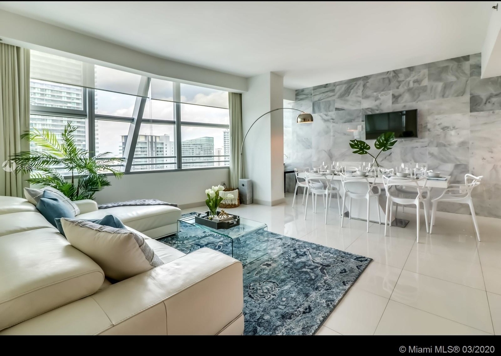 1395 Brickell Ave - Photo 1